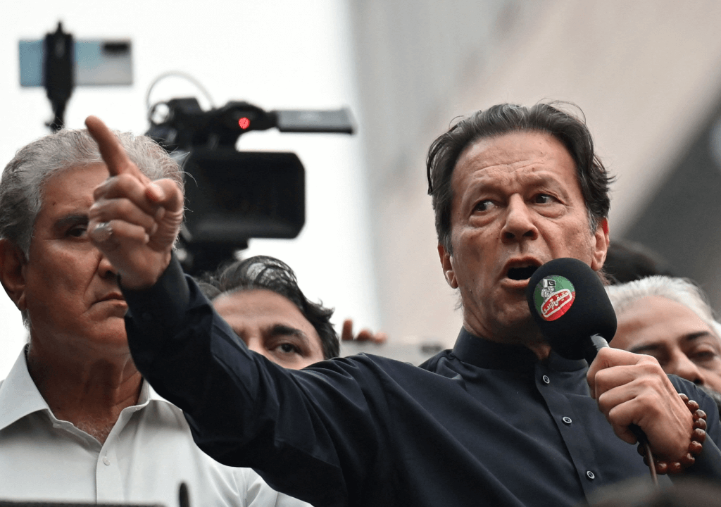 Imran Khan's Setback_ Coalition of Political Dynasties to Take Power in Pakistan
