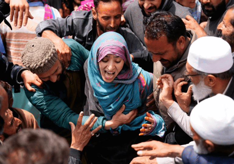 Kashmir Attack on Hindus Escalates Indo-Pak Tensions