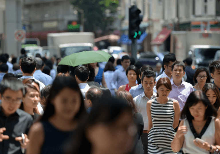 Singapore Faces Economic Toll from US Tariff Warfare