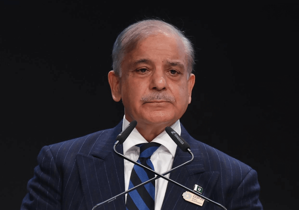 Facing Financial Strain, Pakistan Prioritizes Defense in New Budget